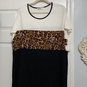 BNWT 3x Cream leopard and black color block top